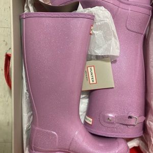 Glitter pink Hunters brand new!!